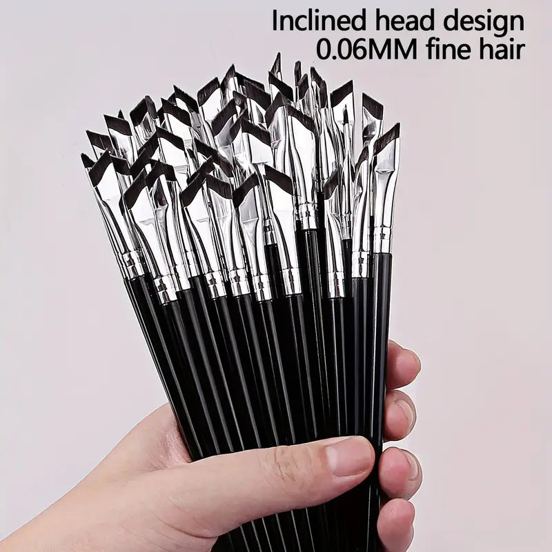 Miya.beauty'den Açısal Eyeliner Fırçası